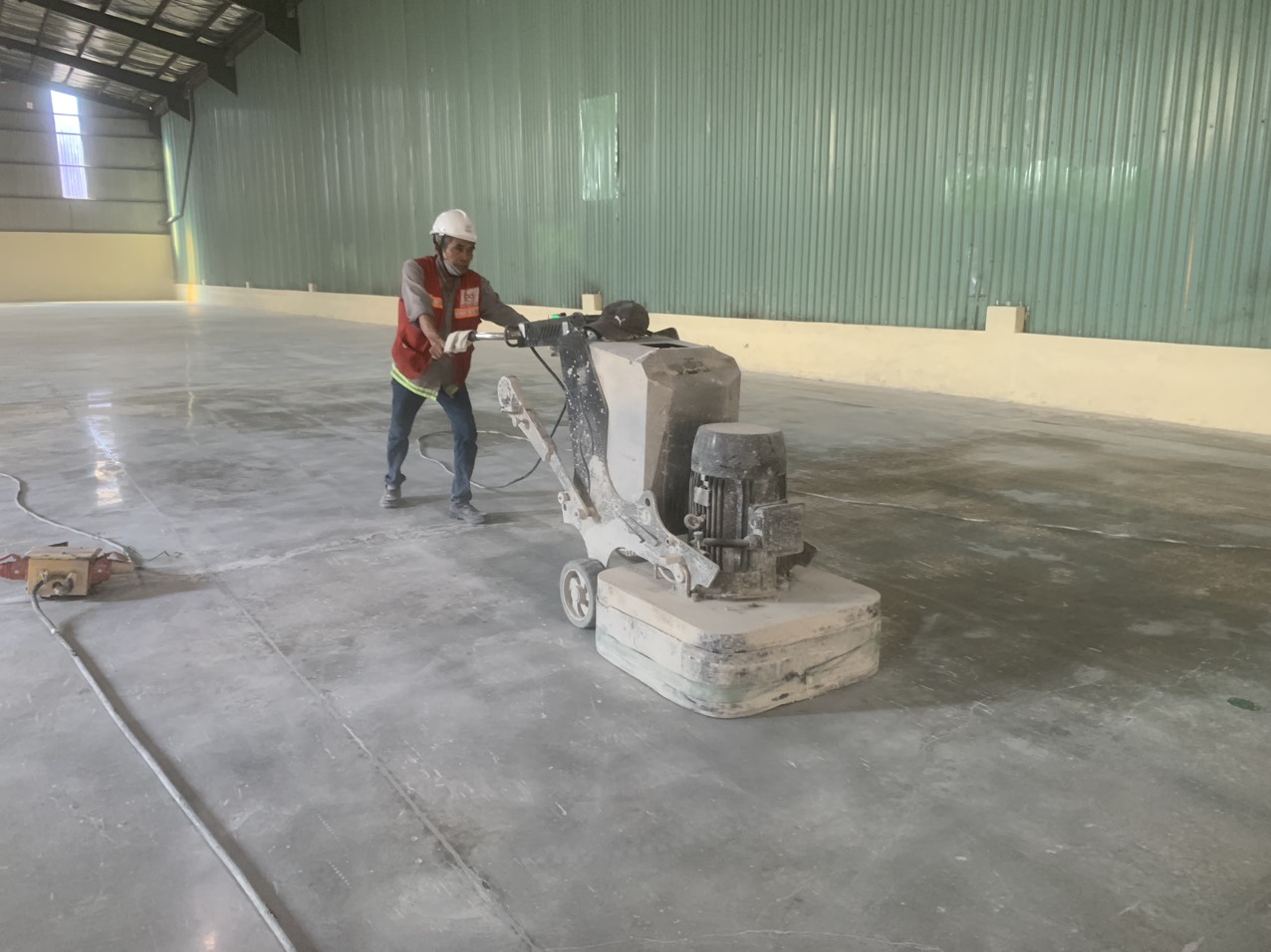 Máy mài sàn công nghiệp hiện đại Máy mài sàn công nghiệp hiện đại
